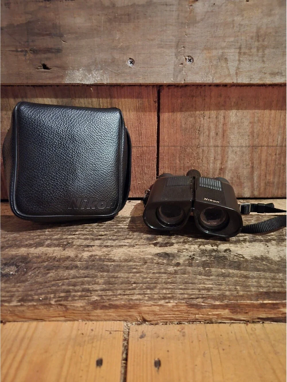 Used Nikon 7x20 Compact Binoculars 7.1° Angle w/ Case Made in Japan Used